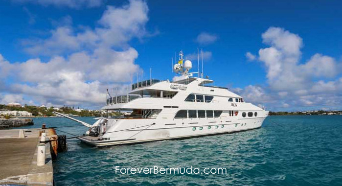 superyacht mega yacht Lady Joy in Bermuda dock