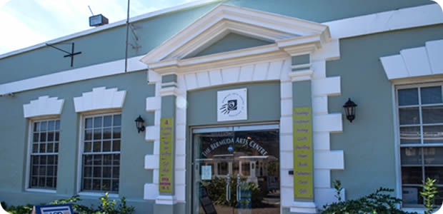 r Bermuda Arts Centre at Dockyard