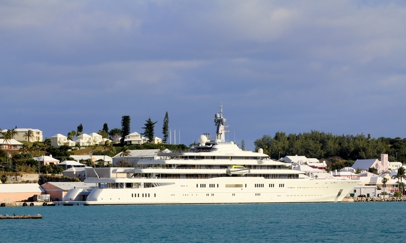 The-Motor-Yacht-Eclipse-Roman-Abramovich-St-Georges-Bermuda-January-29-2013-33