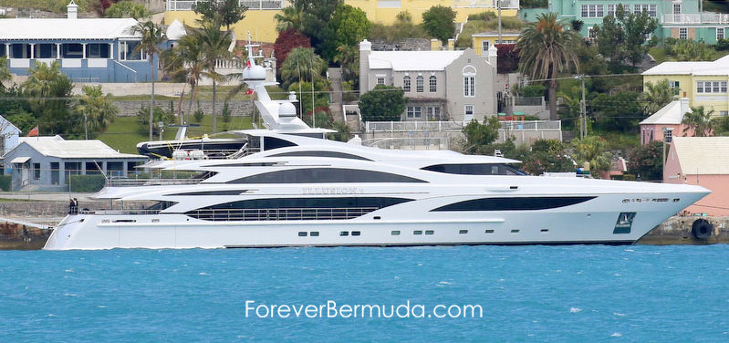 Illusion V luxury motoryacht in bermuda 2015