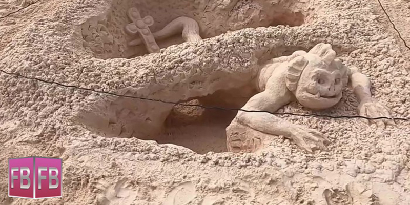 Photos & Video: Bermuda Sandcastle Competition