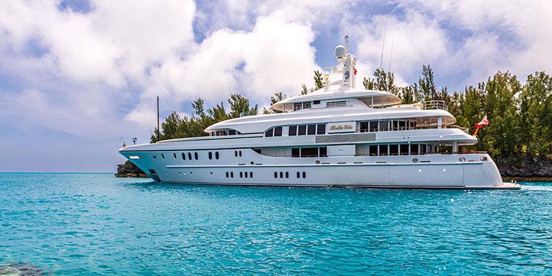 Photos: Superyacht ‘Bella Vita’ Visits Island