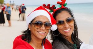 Photos: Christmas At Elbow Beach