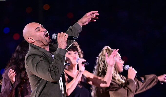 Nicholas Christopher Performs At Giants–Cowboys NFL Game